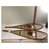 ANTIQUE NORTHLAND SNOWSHOES