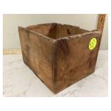 VINTAGE WOOD INK CRATE - COLLECTIBLES
