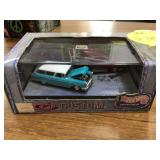 DIE-CAST  PLASTIC MODELS