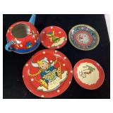 4 LITHO TIN TOYS - VINTAGE