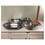 Indoor grill tray for roasting and grilling food