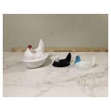 Vintage milk glass hen figurine with 2 lids