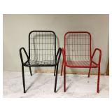 2 KIDS WIRE CHAIRS