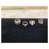 4 STERLING SILVER RINGS - GOLD & SILVER