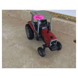 JOHN DEERE DIE CAST MODEL TRACTOR