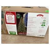 7’ ARTIFICIAL CHRISTMAS TREE