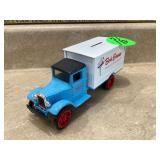 DIE-CAST MODEL