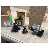 Three Bearfoots figurines in box