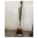 Gardening tools for yard work