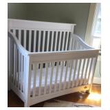 Bonavita white convertible crib