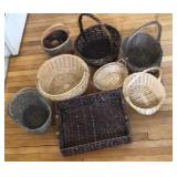 Miscellaneous baskets, different shapes and sizes