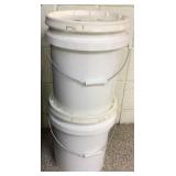 5 Gal bucket of navy beans ** 5 gal bucket black