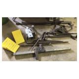 Hitches * hitch pins*/car jacks * crow bars* s