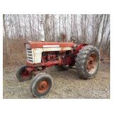 Farmall Model 560 gas Tractor 6 cylinder 
