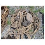 Hemp rope & pulley 