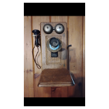 Hand crank phone 