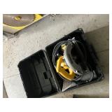 Dewalt electric circular saw like new 