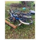 Several vintage bikes 