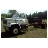 1989 GMC topkick 7000 w/v8 caterpillar motor 