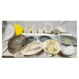 Microwave dishes, various sizes
