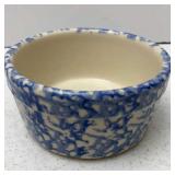 Henn (Roseville Pottery) Blue Sponge Bowl