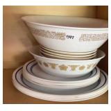 Vtg Corelle Dinnerware pieces