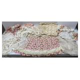 Vtg Doilies & rd Table doily (24.in)