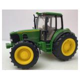 John Deere 7330 Tractor