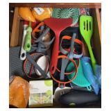 Silicon Kitchen Gagets & Electric CannOpener