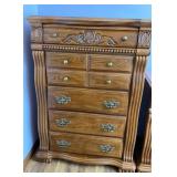 Oak Chest of Drawers