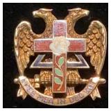 10K lapel pin