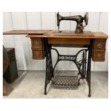 Antique Singer Sewing Machine & Cabinet