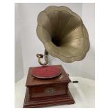 Antique Gramophone Sound Master