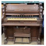 Antique United States Pump Organ