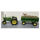 Ertl Lowell Davis John Deere Tractor & Wagon