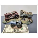 Tractors & wagon figurines,