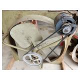 Fan, does work, 36" square