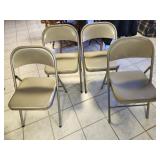 4 folding metal chairs,