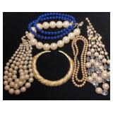 Large beaded short necklaces