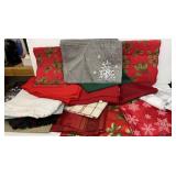 Christmas Table Cloths (rd & sq) & Table Runners