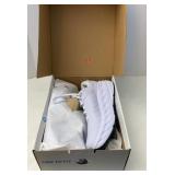 HOKA Bondi Leather size 10.5 (W) NIB
