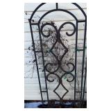 Solid trellis