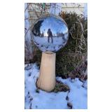 Gazing ball