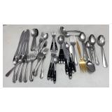 Odd Sets of Flatware & Servingspoons