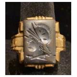 10K yellow gold carved onyx menï¿½s ring