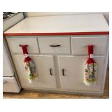 Seller/Hoosier? Cabinet Base With Enamel Top