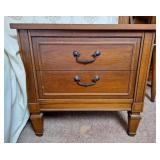 Nightstand w/2 Drawers