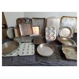 Muffin Pans and Bakeware