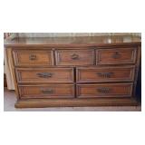 Dresser, 7 Drawers