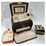 Jewelry containers for travel